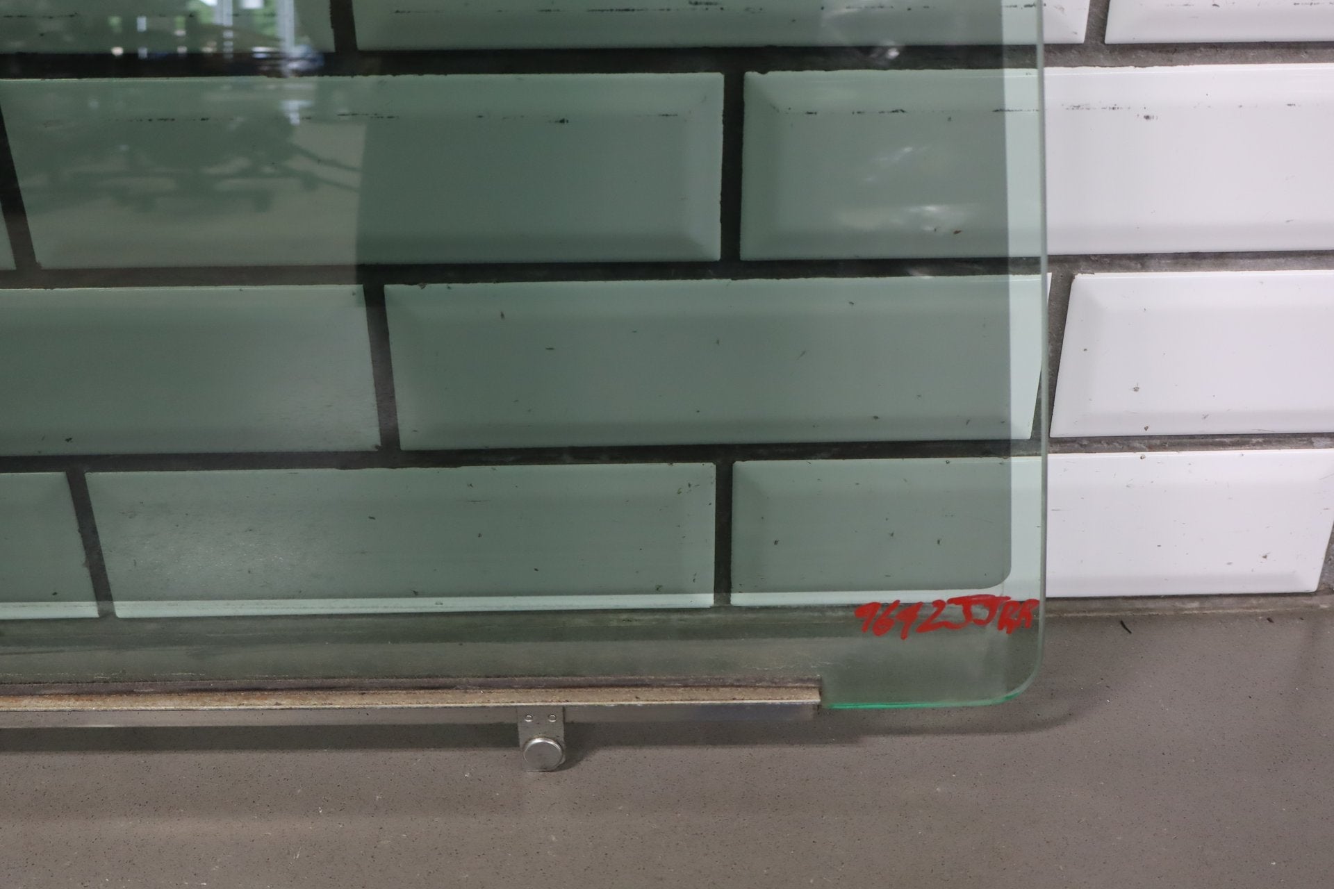 2001-2006 Lexus LS430 Right Rear Door Window OEM