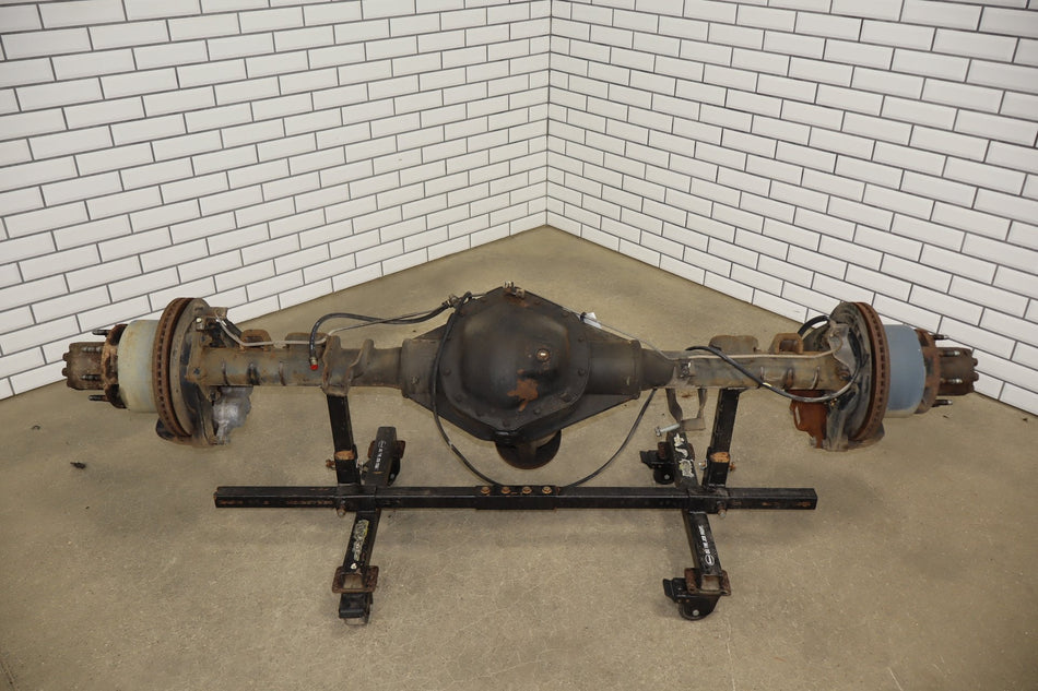 2001-2007 Chevrolet Silverado 3500 Rear Axle Assembly 15130522 OEM 3.73 Dually