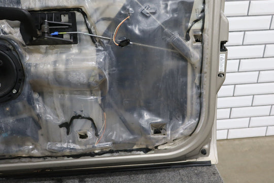 2001 - 2007 GMC Sierra Silverado 2500HD Crew Cab Right Rear Door