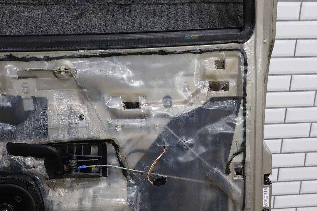 2001 - 2007 GMC Sierra Silverado 2500HD Crew Cab Right Rear Door