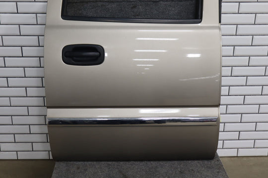 2001 - 2007 GMC Sierra Silverado 2500HD Crew Cab Right Rear Door