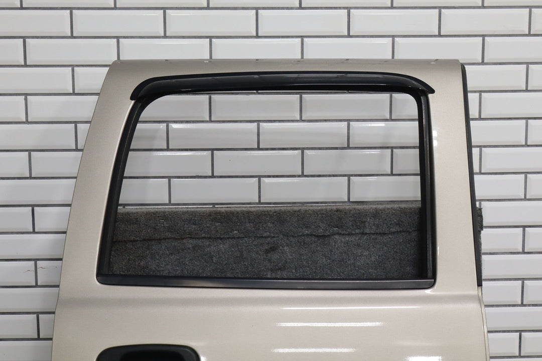 2001 - 2007 GMC Sierra Silverado 2500HD Crew Cab Right Rear Door