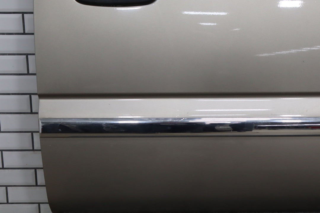 2001 - 2007 GMC Sierra Silverado 2500HD Crew Cab Right Rear Door