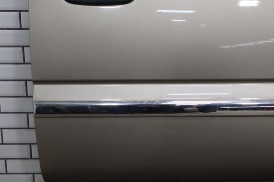 2001 - 2007 GMC Sierra Silverado 2500HD Crew Cab Right Rear Door