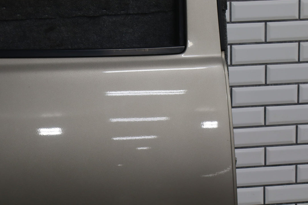 2001 - 2007 GMC Sierra Silverado 2500HD Crew Cab Right Rear Door