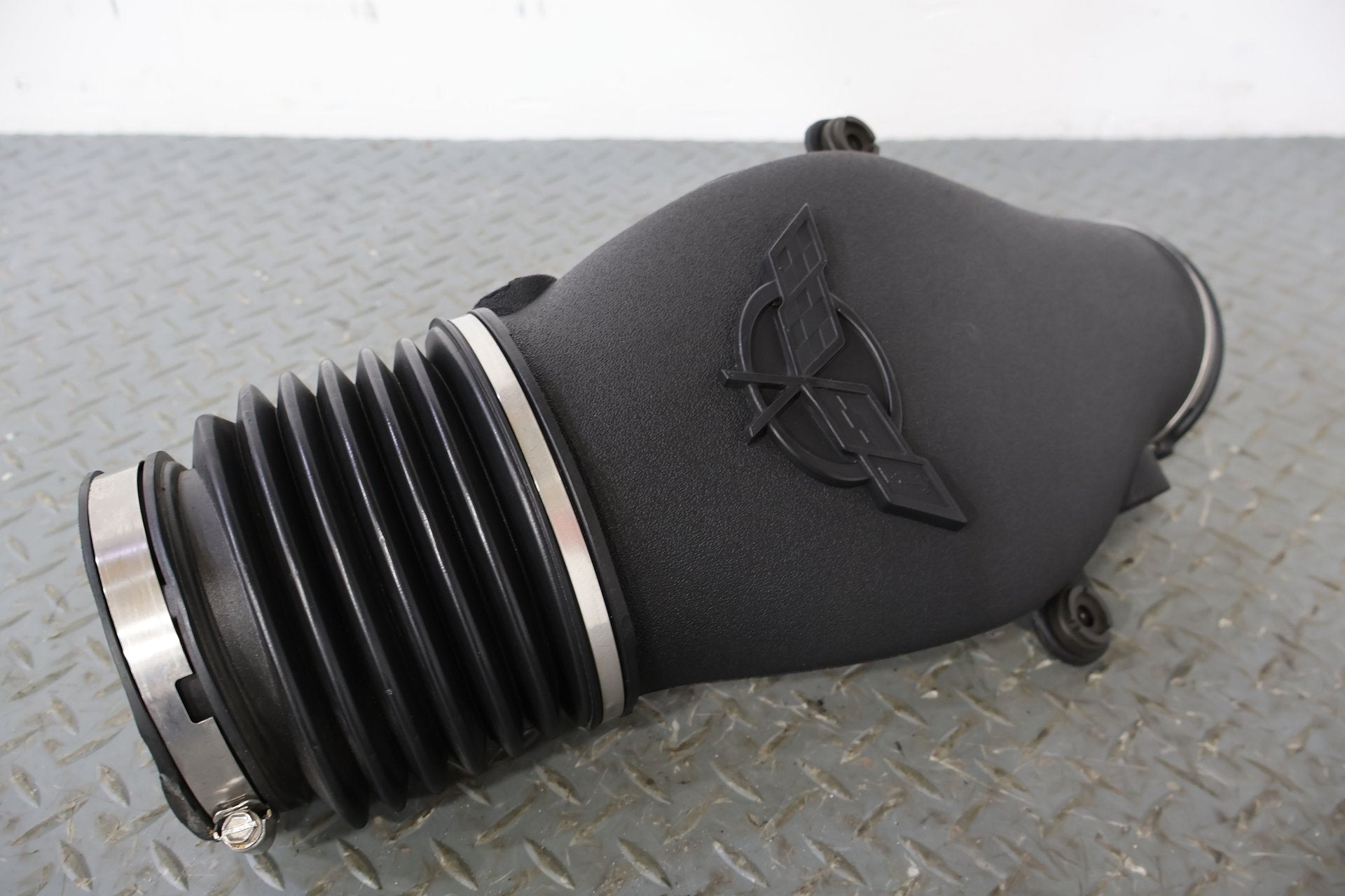 2001 Chevrolet Corvette- Air Cleaner/Box