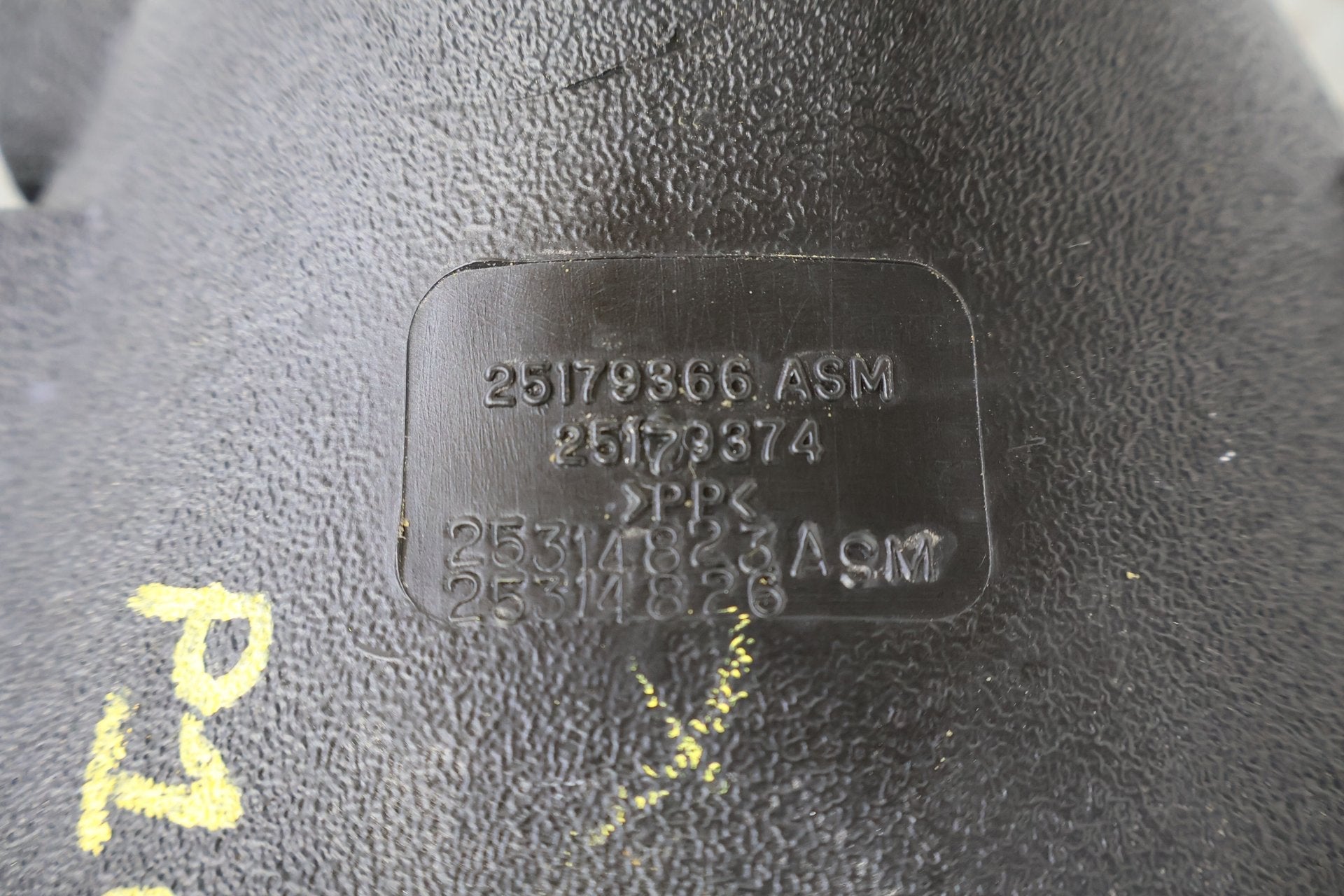 2001 Chevrolet Corvette- Air Cleaner/Box
