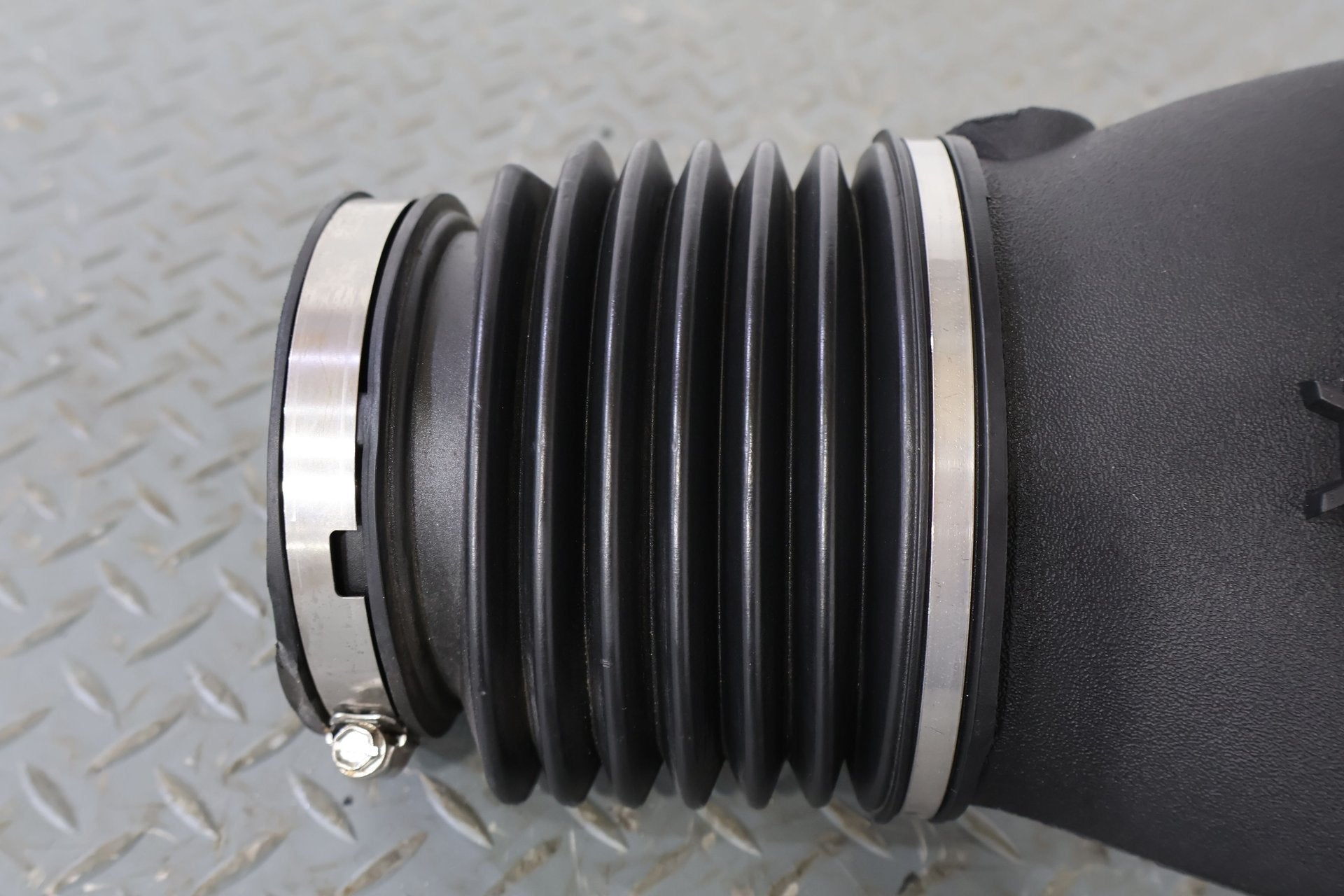 2001 Chevrolet Corvette- Air Cleaner/Box