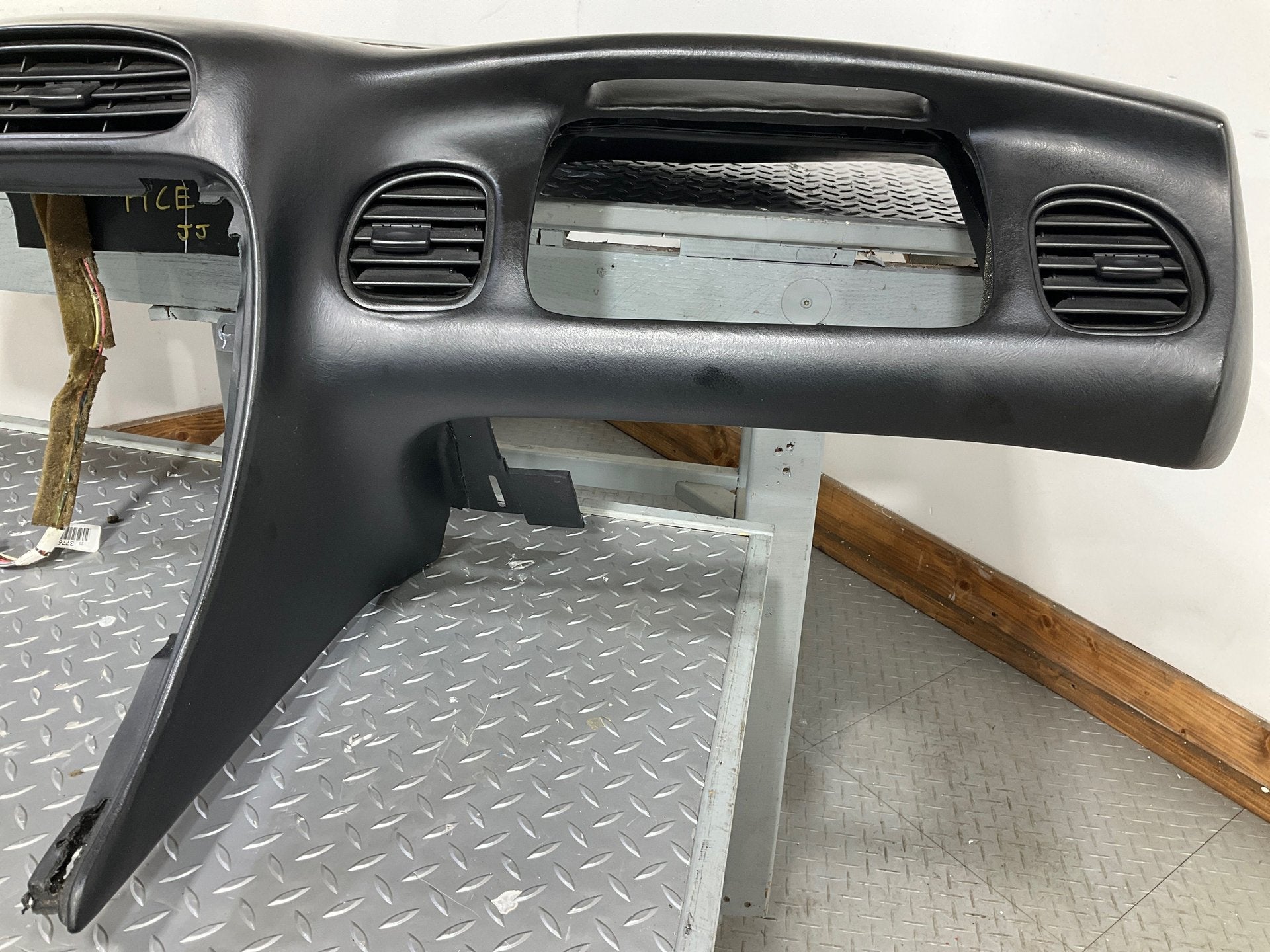 2001 Chevrolet Corvette- Dash Pad