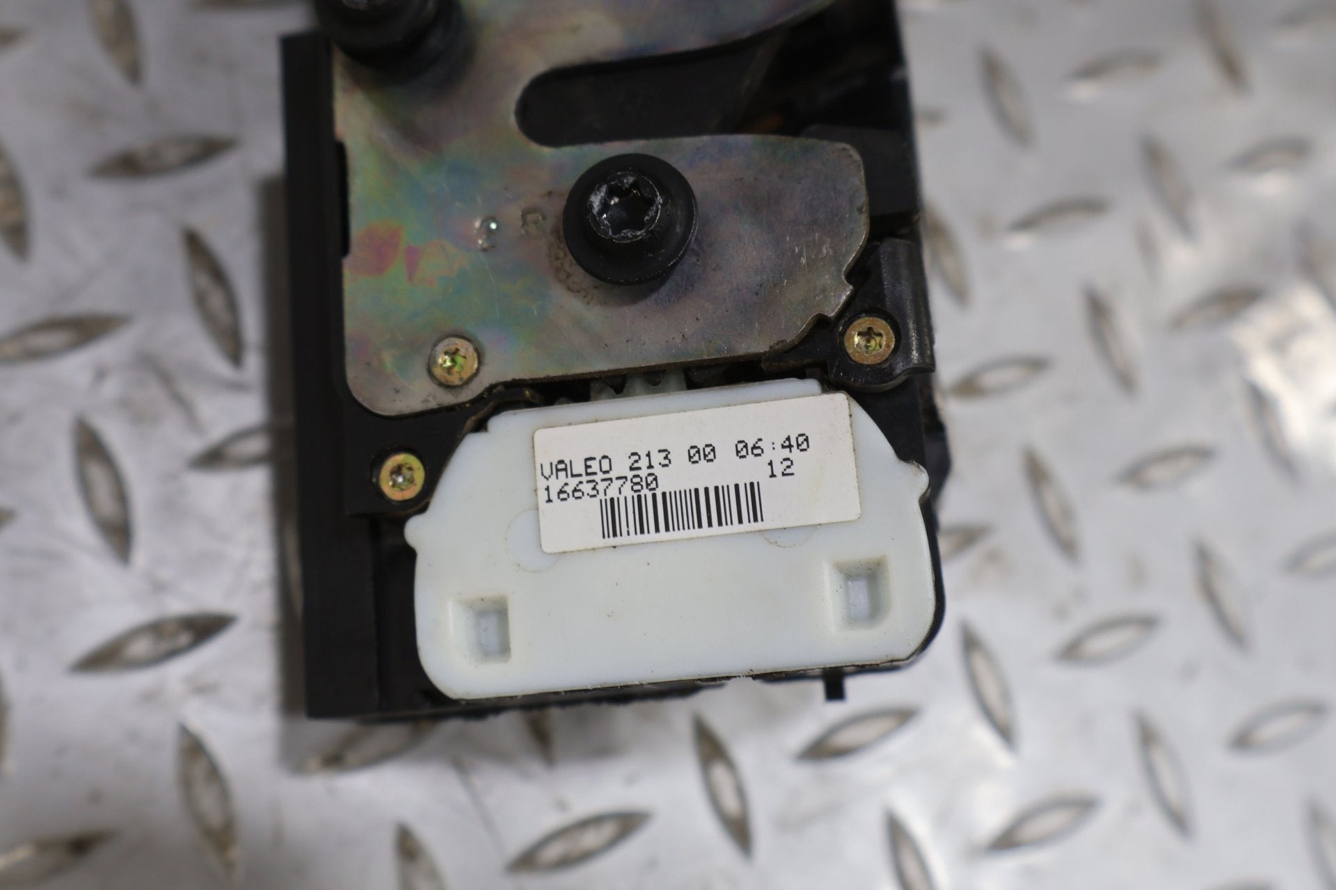 2001 Chevrolet Corvette- Right Front Door Latch