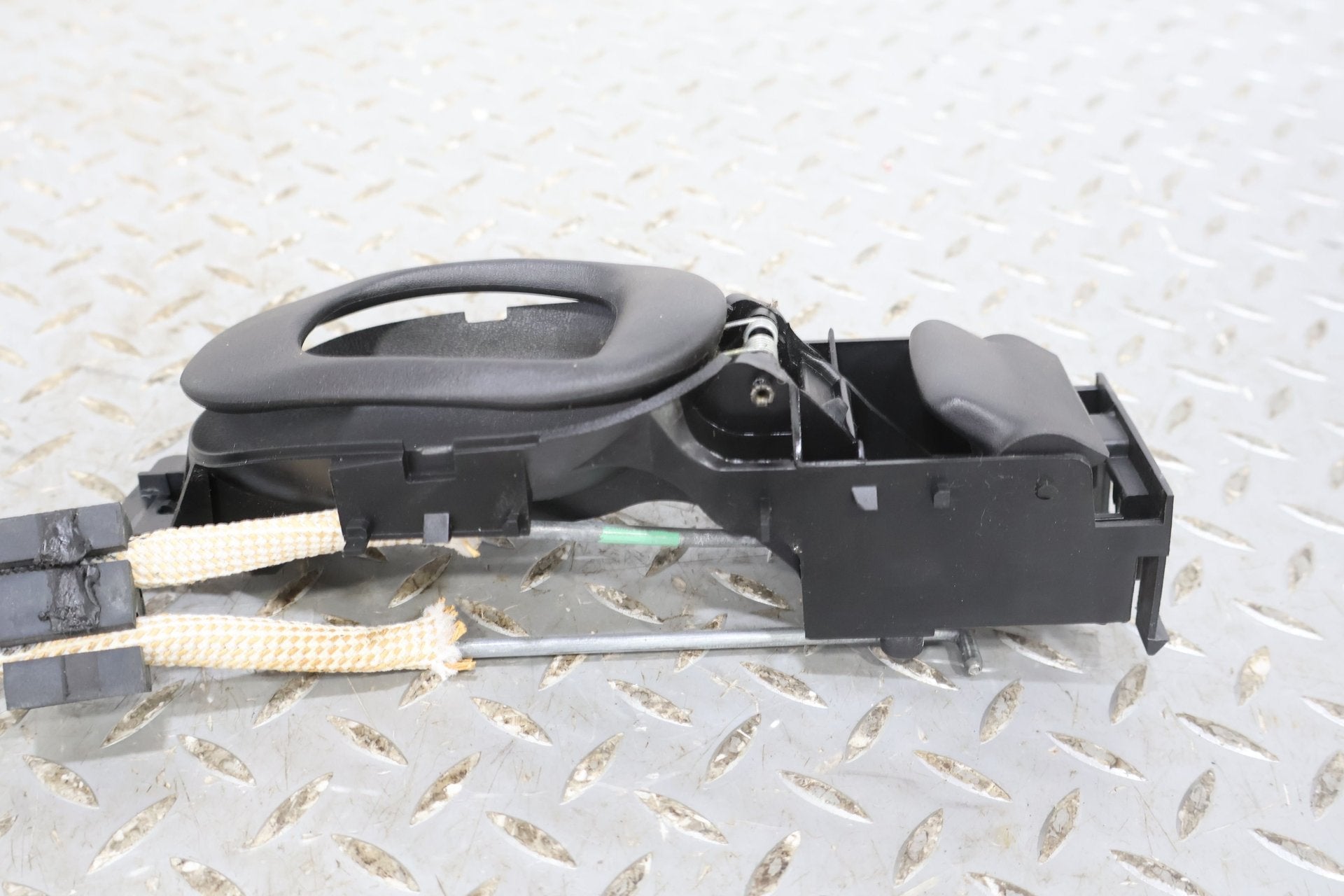 2001 Chevrolet Corvette- Right Front Door Latch