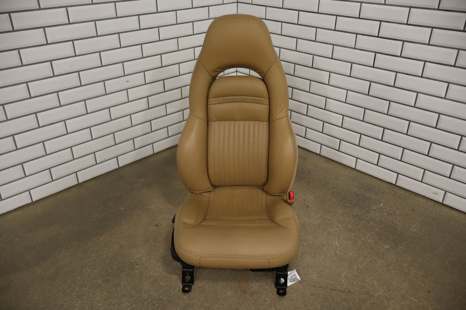 2001 Chevrolet Corvette Right Front Sport Seat Leather Light Oak 673