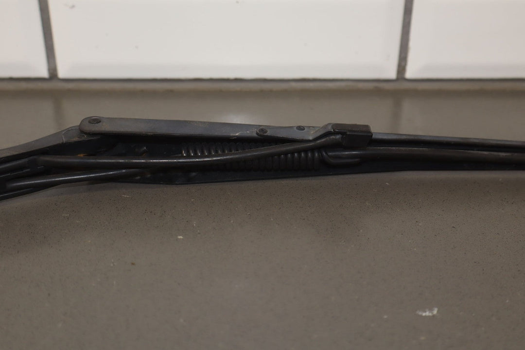 2001 Chevrolet Corvette Wiper Arm Pair