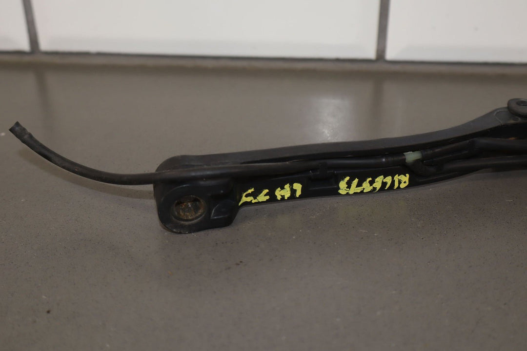 2001 Chevrolet Corvette Wiper Arm Pair
