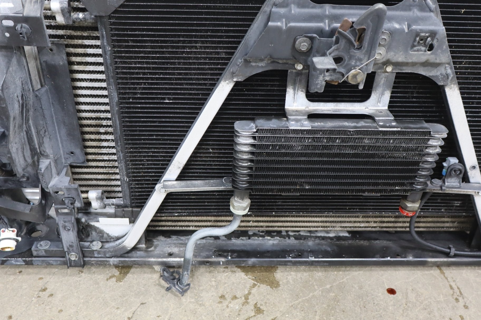 2001 Chevrolet Silverado 2500 GMT800 6.6L LB7 Diesel Radiator Core Support