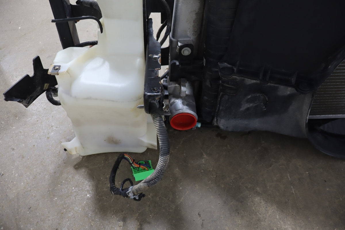 2001 Chevrolet Silverado 2500 GMT800 6.6L LB7 Diesel Radiator Core Support