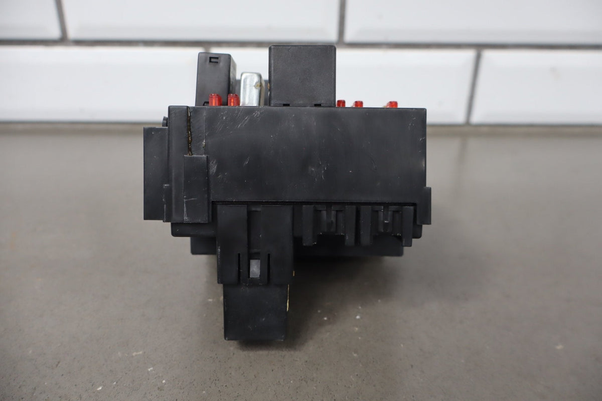 2001 Chevrolet Silverado GMT800- Cabin Fuse Box