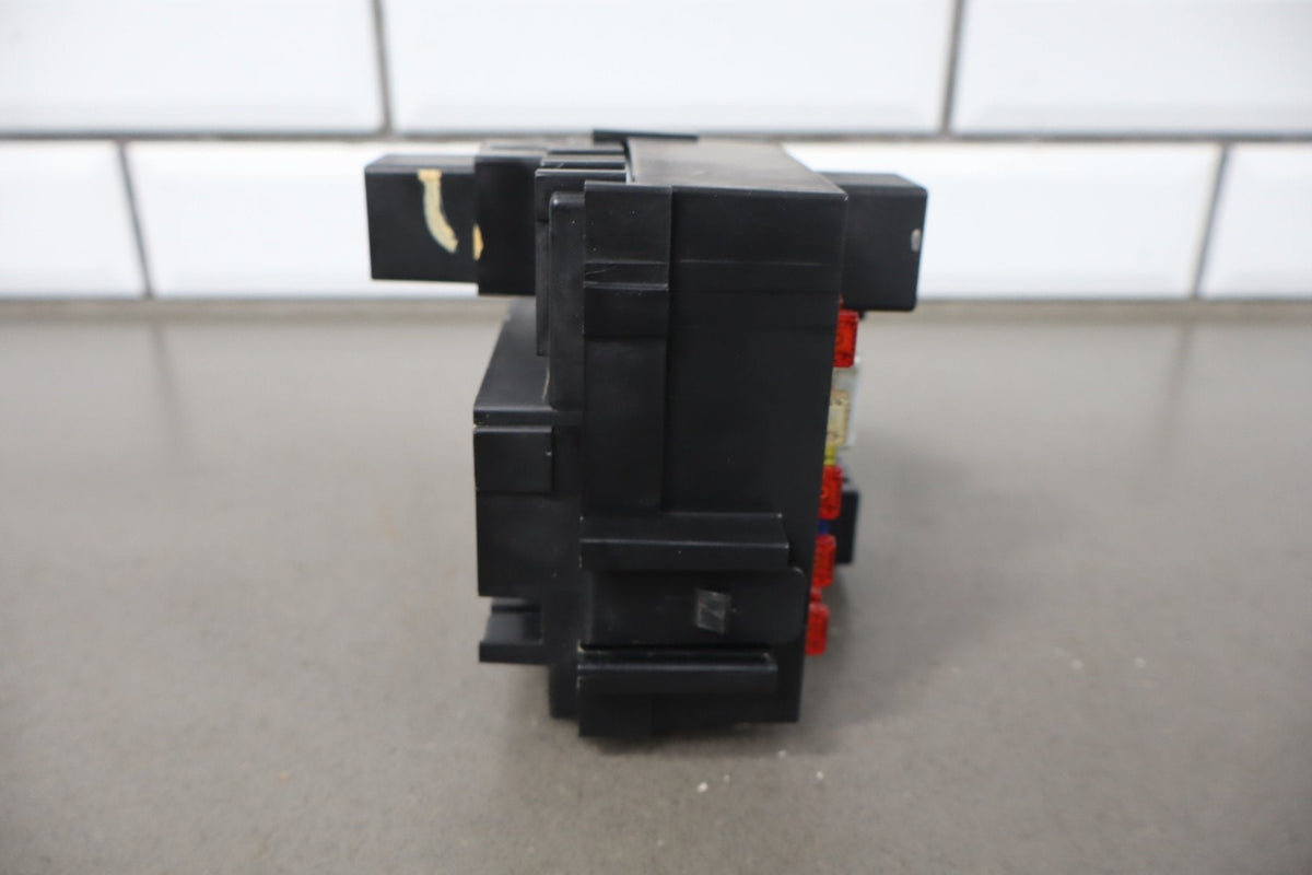 2001 Chevrolet Silverado GMT800- Cabin Fuse Box