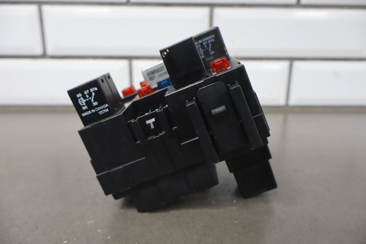 2001 Chevrolet Silverado GMT800- Cabin Fuse Box