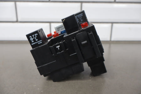 2001 Chevrolet Silverado GMT800- Cabin Fuse Box