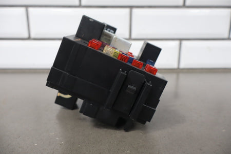 2001 Chevrolet Silverado GMT800- Cabin Fuse Box