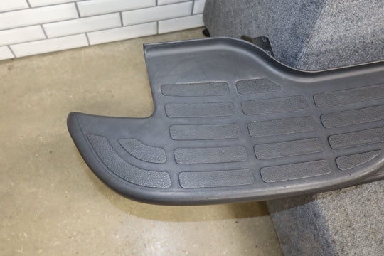 2001 Chevrolet Suburban 2500 Rear Bumper 11U