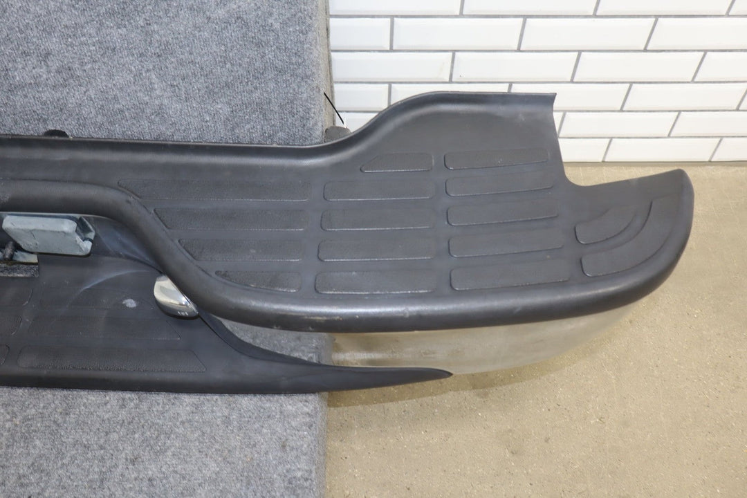 2001 Chevrolet Suburban 2500 Rear Bumper 11U