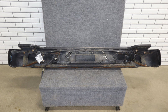 2001 Chevrolet Suburban 2500 Rear Bumper 11U