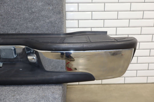 2001 Chevrolet Suburban 2500 Rear Bumper 11U