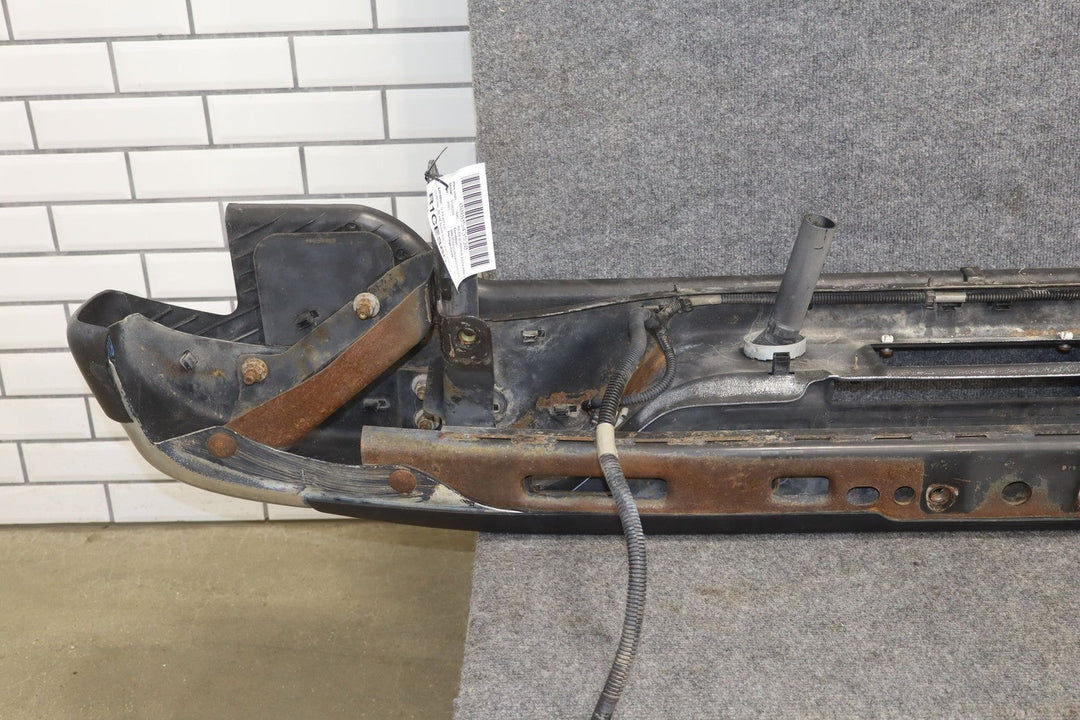 2001 Chevrolet Suburban 2500 Rear Bumper 11U
