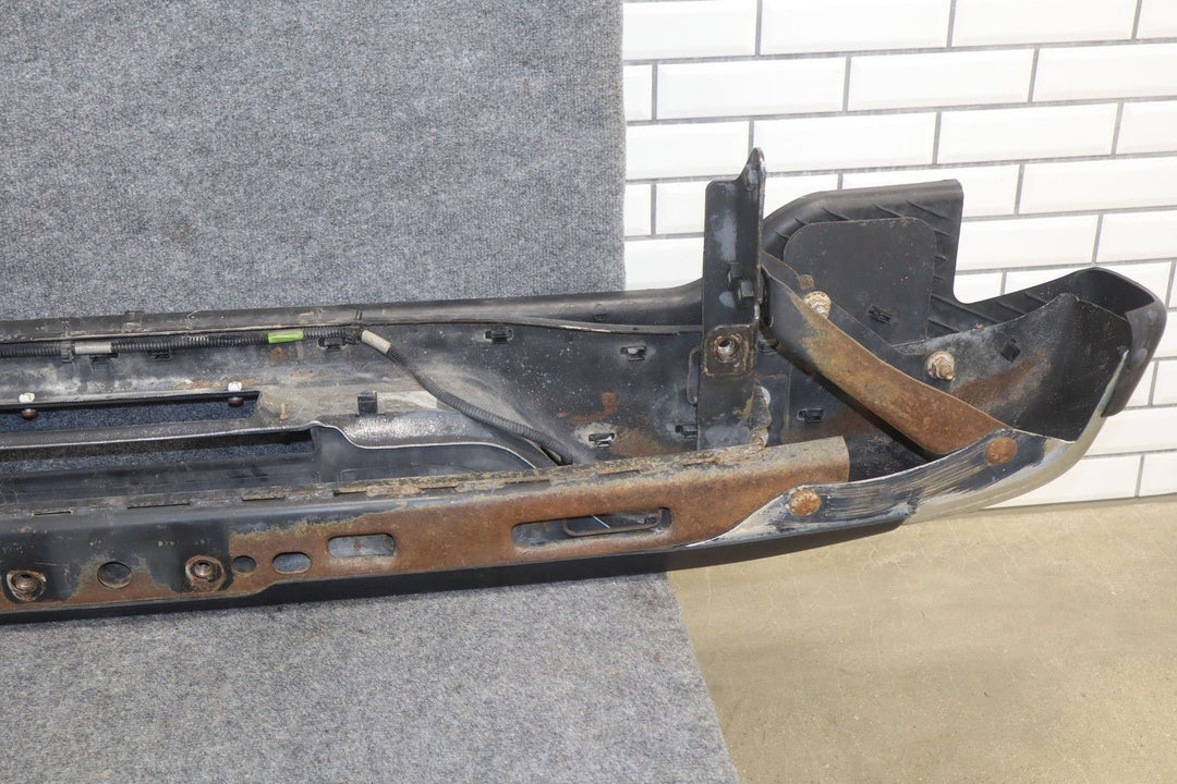 2001 Chevrolet Suburban 2500 Rear Bumper 11U