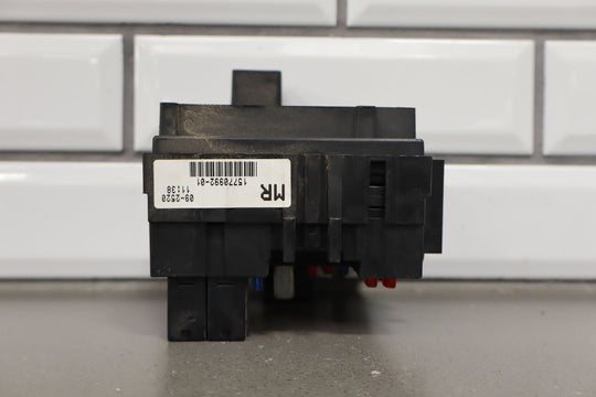 2001 Chevy Silverado 2500HD Cabin/Interior Fuse Box Assembly 15770992