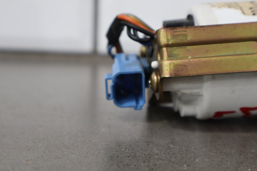 2001 Dodge Viper Oil Pressure Gauge 04642133ac OEM