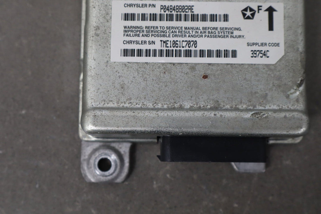 2001 Dodge Viper R/T - 10 Airbag SRS Module P04848802AE