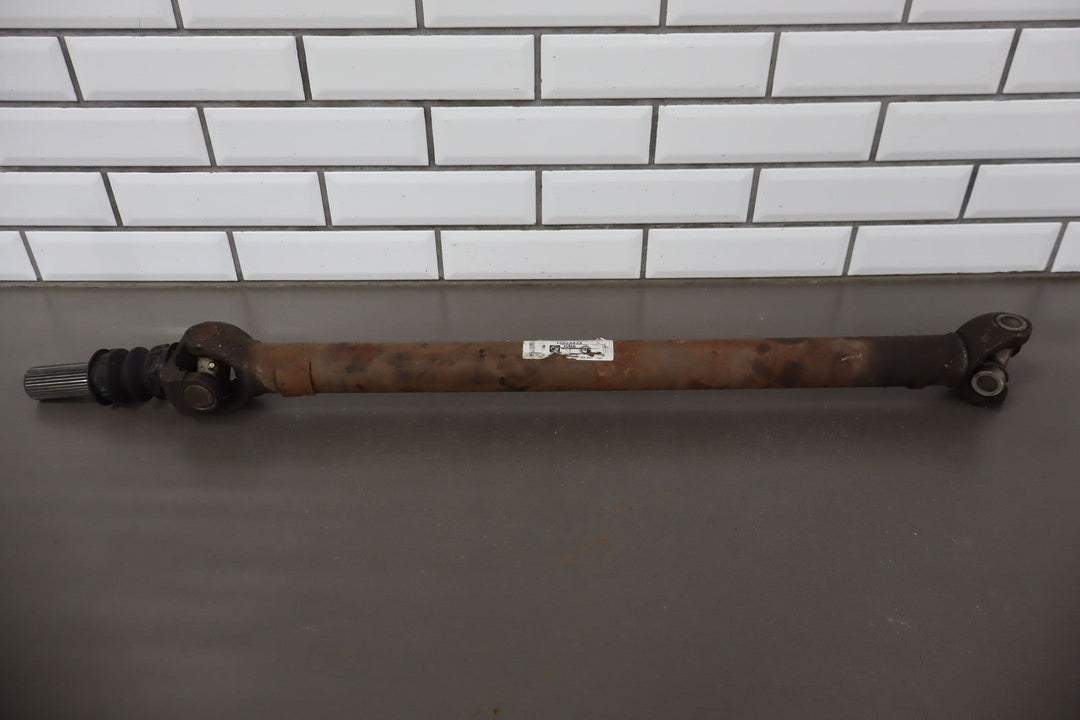 2001 GMC 2500HD 8.1L 4x4 Front Driveshaft Assembly (Auto Trans)