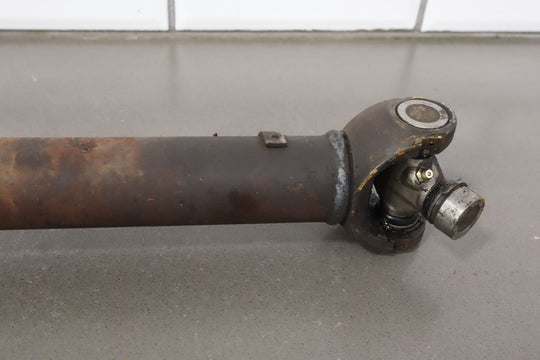 2001 GMC 2500HD 8.1L 4x4 Front Driveshaft Assembly (Auto Trans)