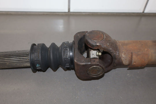 2001 GMC 2500HD 8.1L 4x4 Front Driveshaft Assembly (Auto Trans)