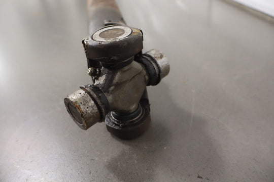 2001 GMC 2500HD 8.1L 4x4 Front Driveshaft Assembly (Auto Trans)