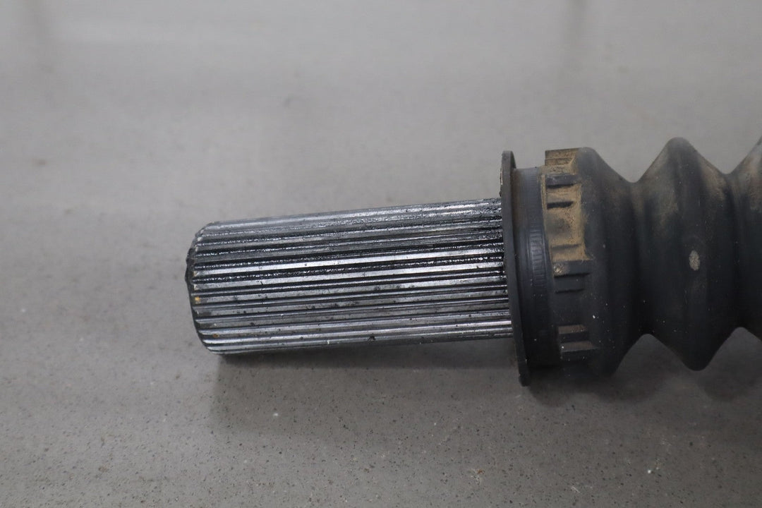 2001 GMC 2500HD 8.1L 4x4 Front Driveshaft Assembly (Auto Trans)