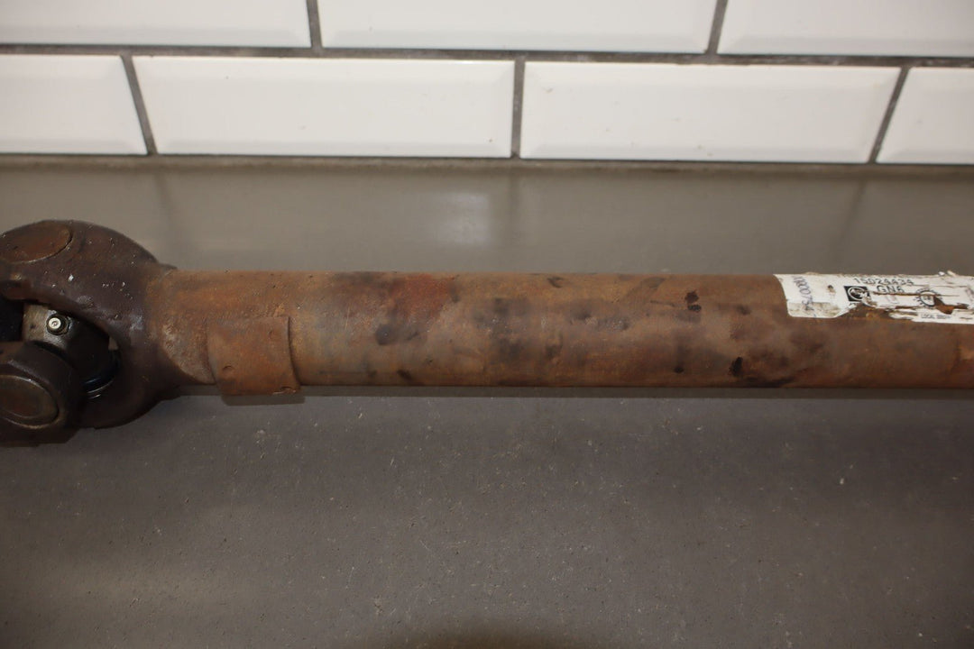 2001 GMC 2500HD 8.1L 4x4 Front Driveshaft Assembly (Auto Trans)