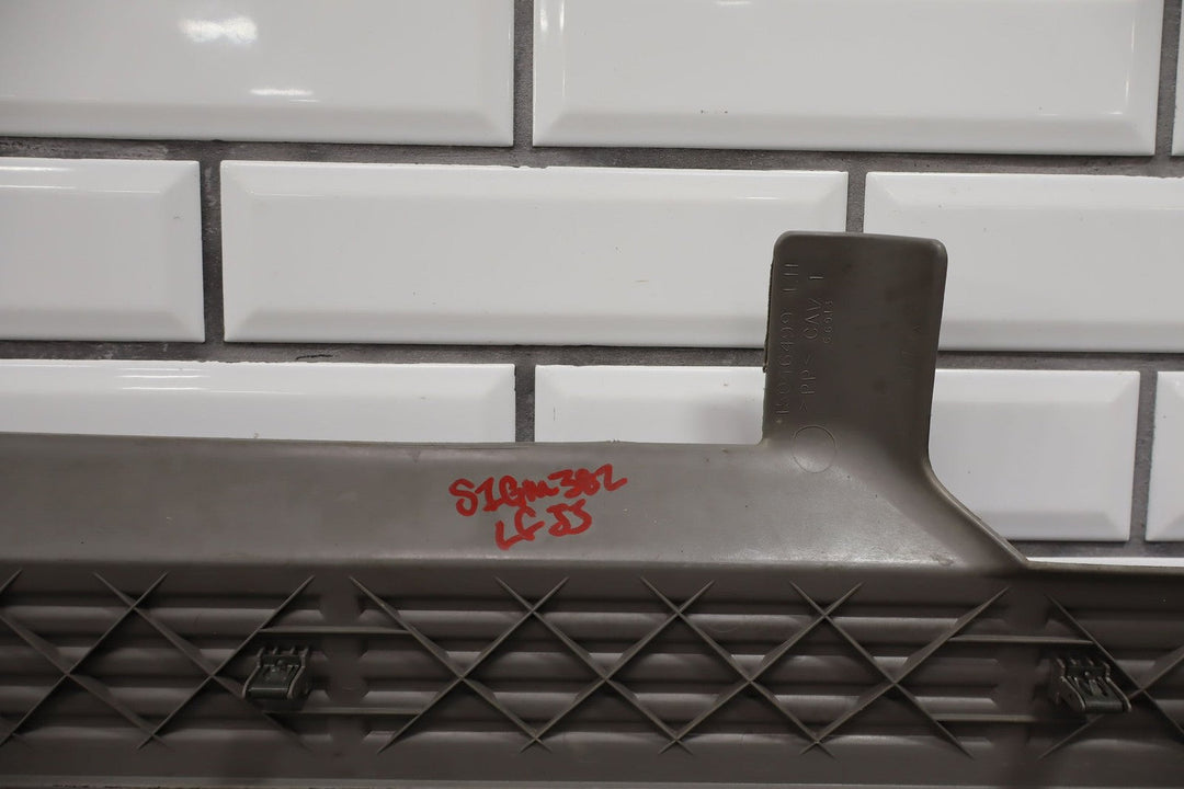 2001 GMC Sierra 2500 Crew Cab Front Door Entry Sill Plate Pair