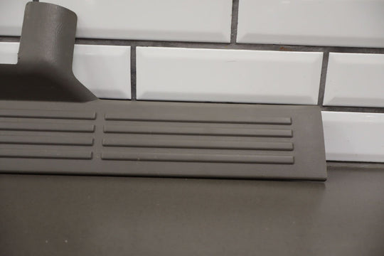 2001 GMC Sierra 2500 Crew Cab Front Door Entry Sill Plate Pair