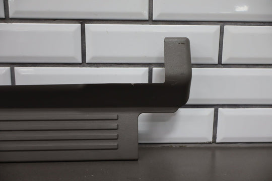 2001 GMC Sierra 2500 Crew Cab Front Door Entry Sill Plate Pair