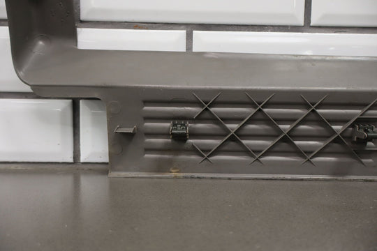 2001 GMC Sierra 2500 Crew Cab Front Door Entry Sill Plate Pair