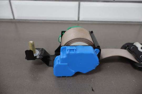 2001 GMC Sierra C3 Left Driver Rear Seat Belt