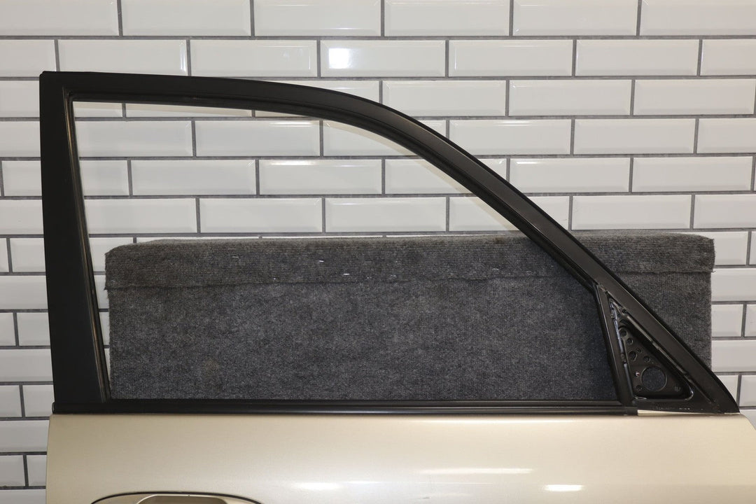 2001 Lexus LX470 Right Front Door