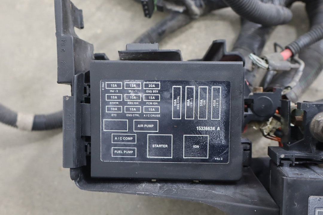 2001 Pontiac Firebird 3.8L Engine Fuse Box