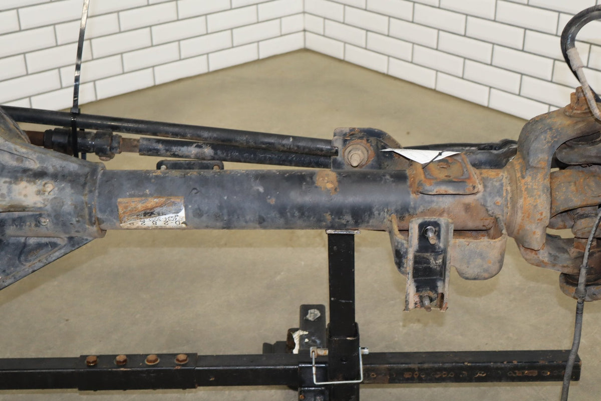 2002-2004 Ford F250 F350 Super Duty 4x4 3.73 Ratio Front Axle Assembly OEM