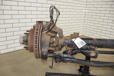 2002-2004 Ford F250 F350 Super Duty 4x4 3.73 Ratio Front Axle Assembly OEM
