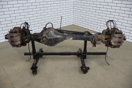 2002-2004 Ford F250 F350 Super Duty 4x4 3.73 Ratio Front Axle Assembly OEM